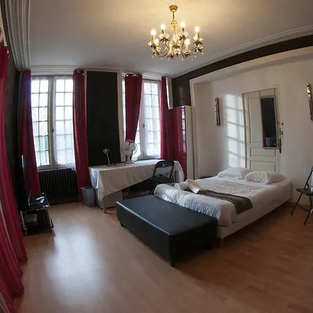 ベッド・アンド・ブレックファスト Chateau De Christina - Bed & Breakfast