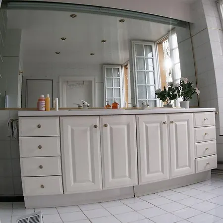 Chateau De Christina - Bed & Breakfast *