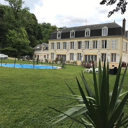 ベッド・アンド・ブレックファスト Chateau De Christina - Bed & Breakfast スダン